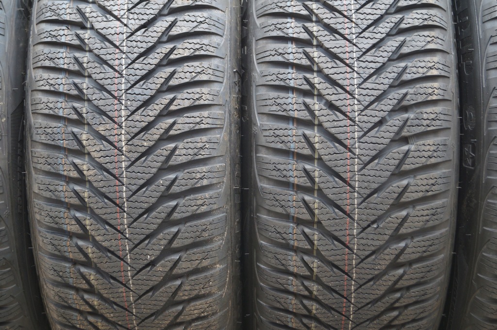 Купить 4 ЗИМНИЕ ШИНЫ 195/55R16 GOODYEAR ULTRAGRIP 8 НОВЫЕ: отзывы, фото, характеристики в интерне-магазине Aredi.ru