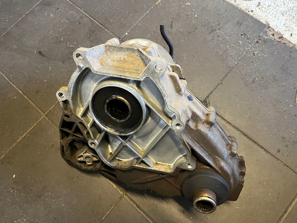 BMW X5 E70 LIFT rozdzielacz napędu reduktor ATC450