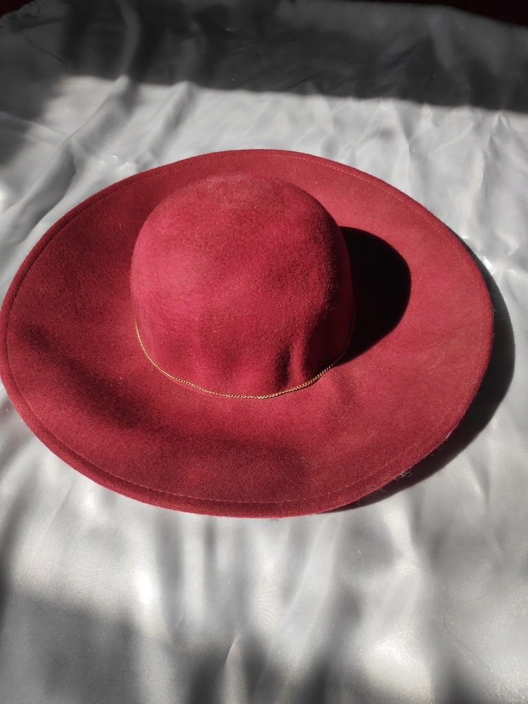 kapelusz zamszowy bordowy jesień zima