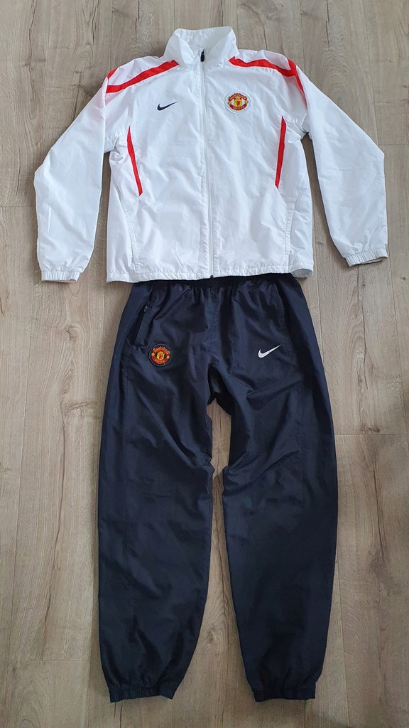 * NIKE * dres góra + dół MANCHESTER UNITED - L