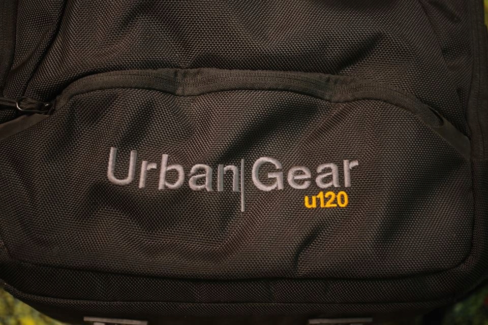 Plecak Naneu UrbanGear U120 ładny solidnie wykonan