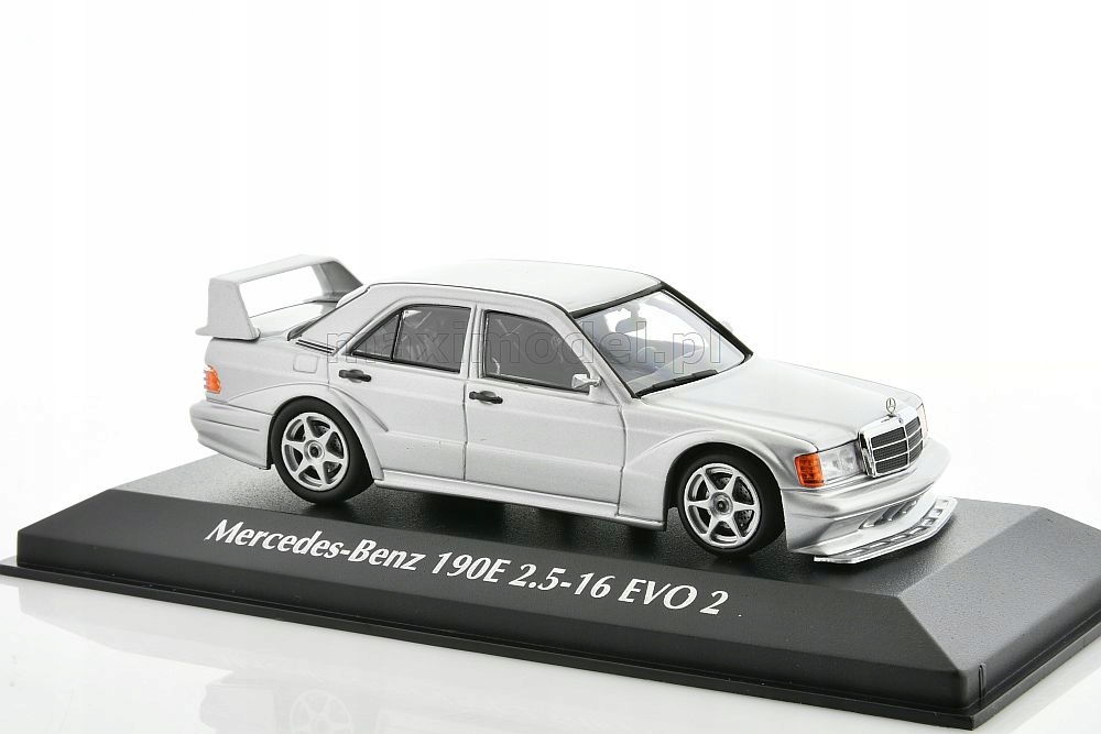 【MINICHAMPS】Mercedes Benz 190E Evo.2#M56 Minichamps 1:18 Mercedes-Benz 190E 2,5-16 Evo II 1990 blue