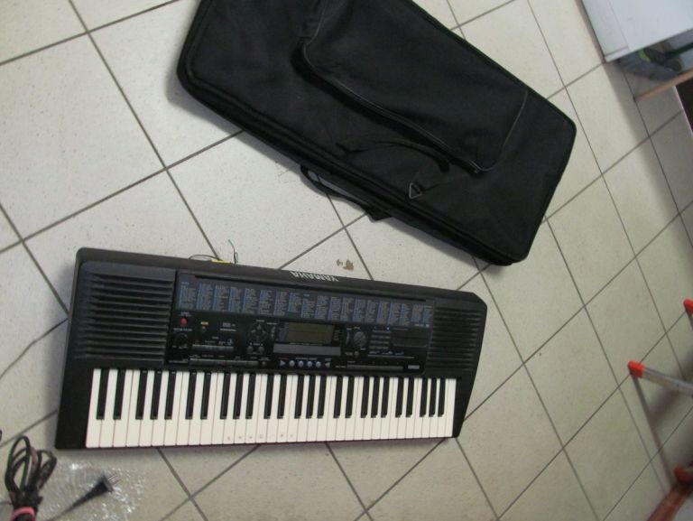 ORGANY PSR 320 KEYBOARD YAMAHA