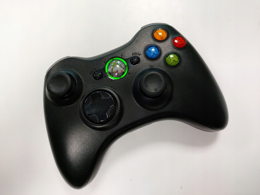 ORYGINALNY PAD DO XBOXA 360