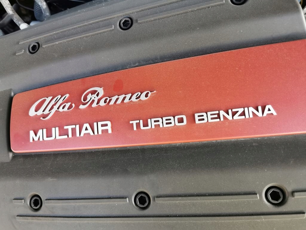 Купить Alfa Romeo Giulietta 1.4 TURBO Бензин, в очень хорошем состоянии.: отзывы, фото, характеристики в интерне-магазине Aredi.ru