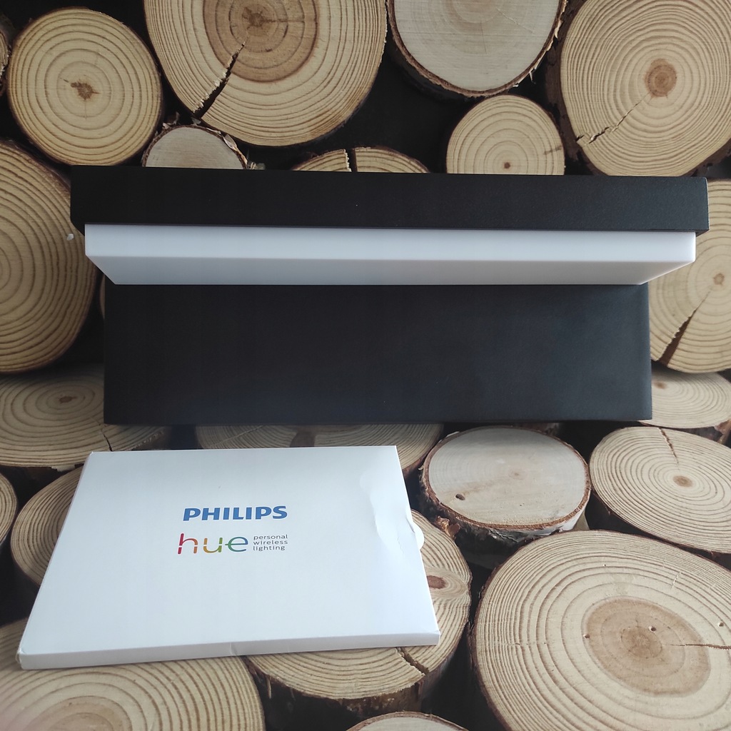 Kinkiet ogrodowy Philips czarny zintegrowane źródło LED 13,5 W