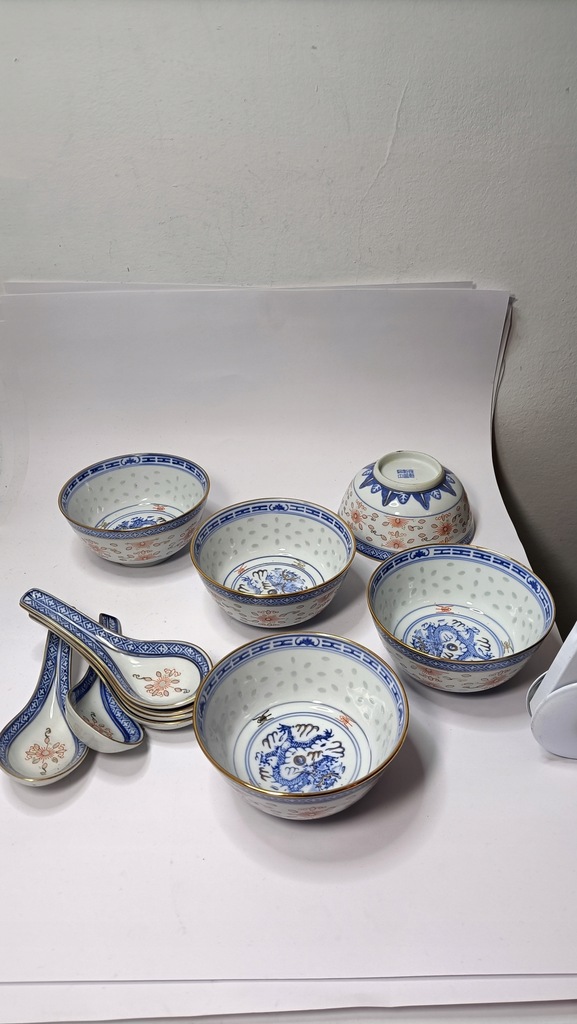 Piękne porcelanowe miseczki chińskie z czasów PRL komplet z łyżkami T26