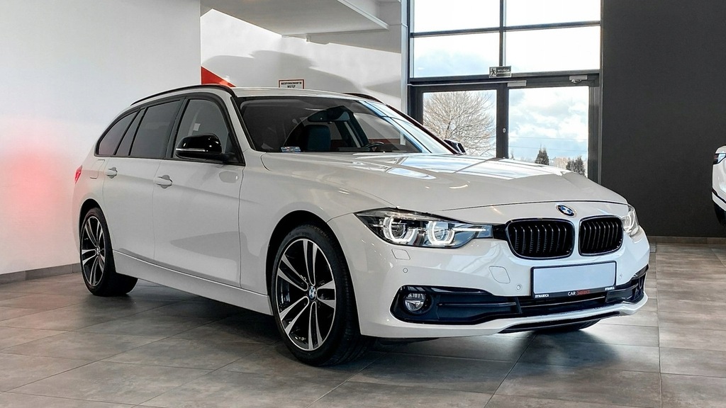 BMW 318d Touring 2.0 (150 KM) Sport Line