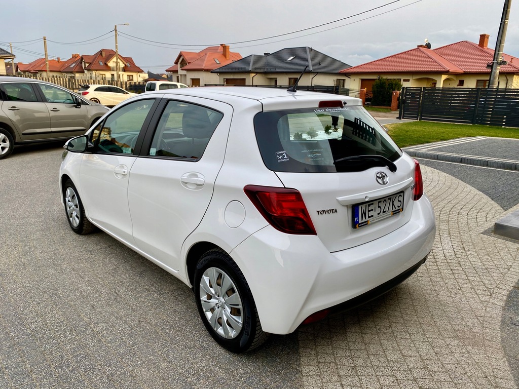 Купить ШОУРУМ ПЛ TOYOTA YARIS 90КМ КЛИМАТ 5D Дилерский центр #ДОСТАВКА: отзывы, фото, характеристики в интерне-магазине Aredi.ru