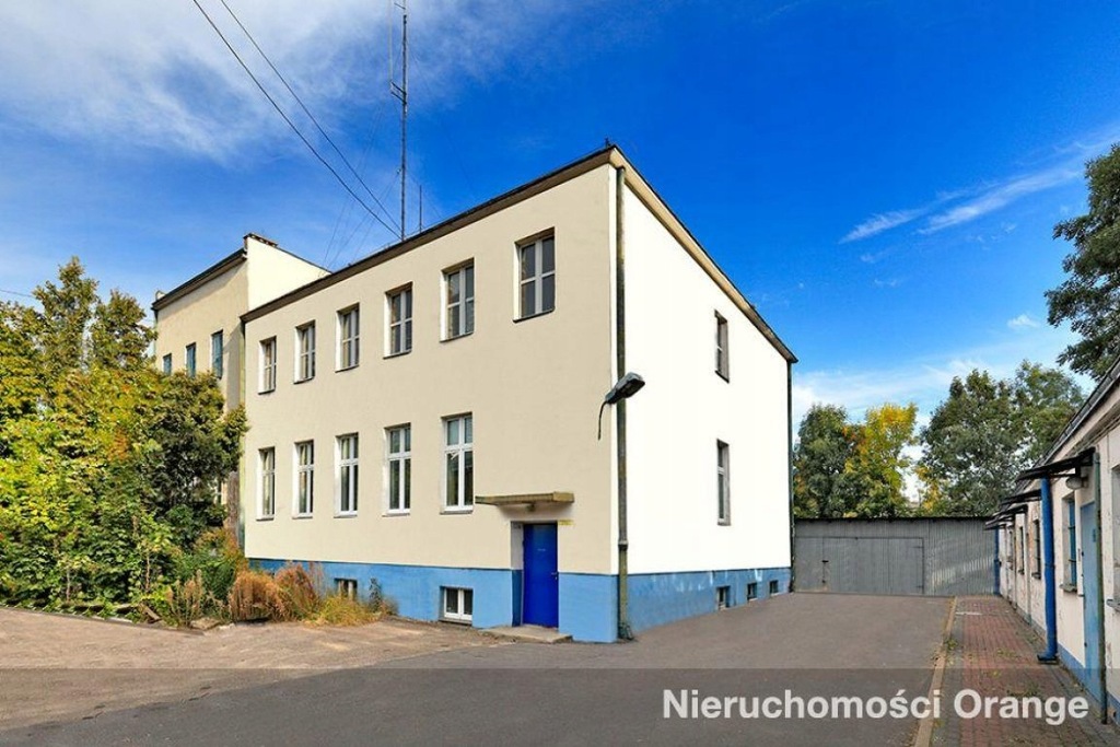 Komercyjne, Sieradz, Sieradzki (pow.), 1690 m²
