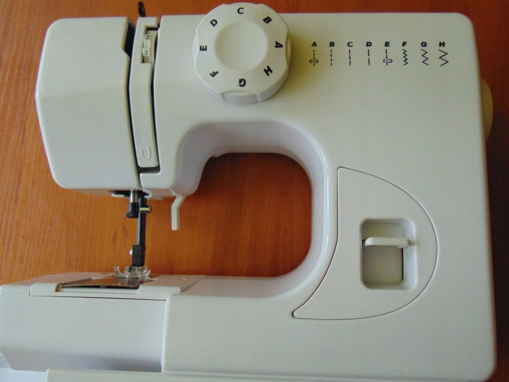 MINI MASZYNA DO SZYCIA WIELOFUNKCYJNA argos 535 11734774324