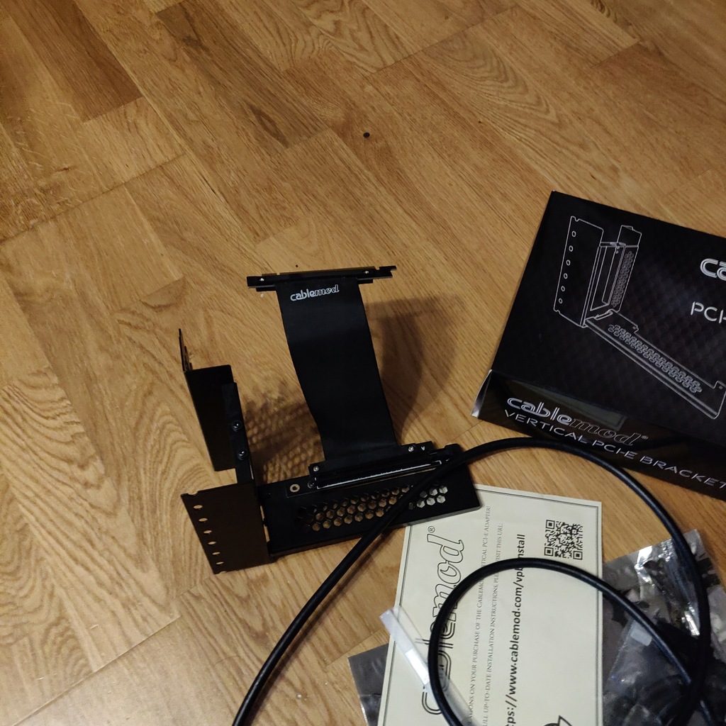 CableMod Vertical PCI PCIe Bracket GPU 8103872560 oficjalne