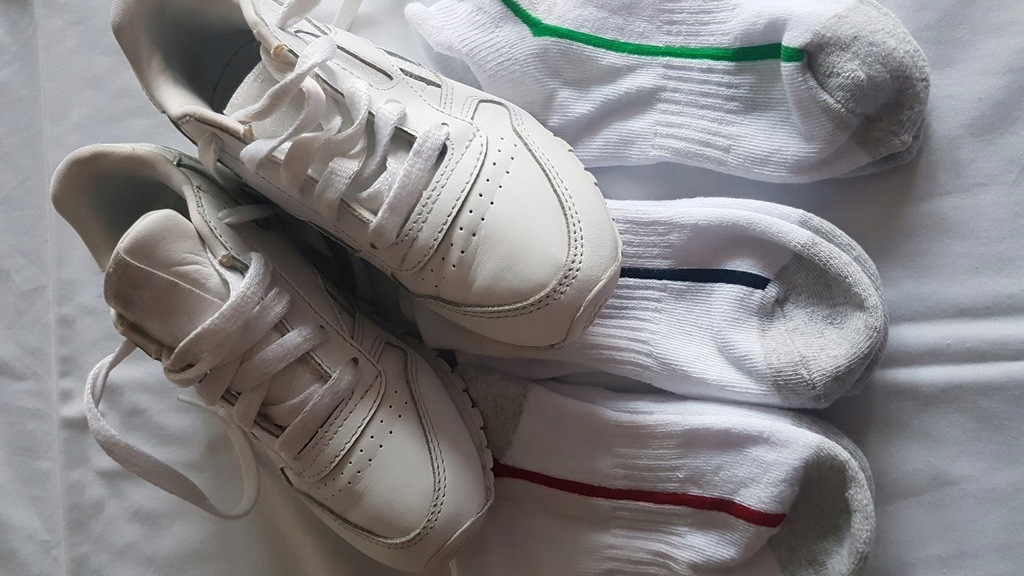 REEBOK skóra białe 3 pary skarpet 28