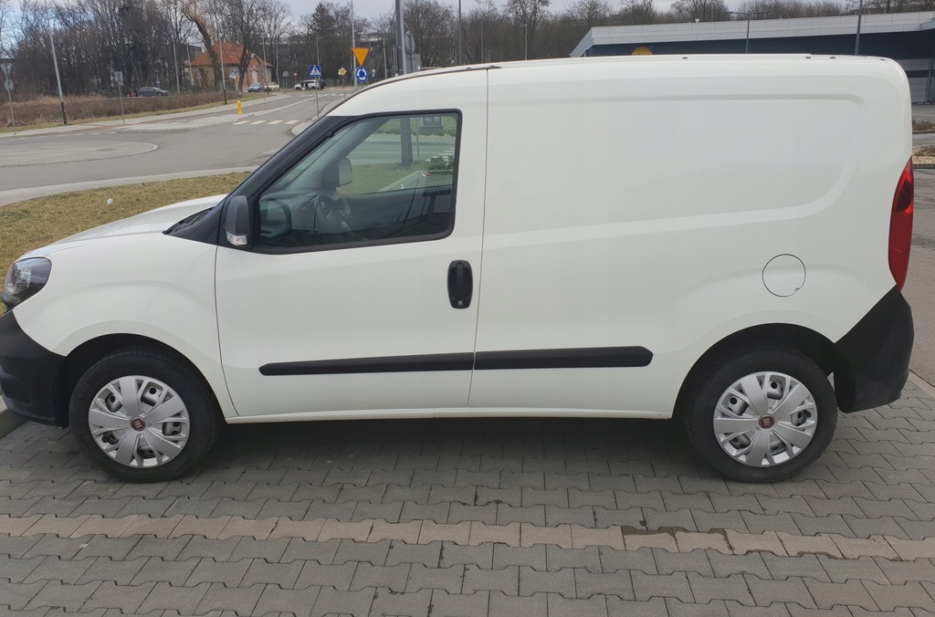 FIAT DOBLO pierwsza rejestracja 2019 VAT-1 FV 23%