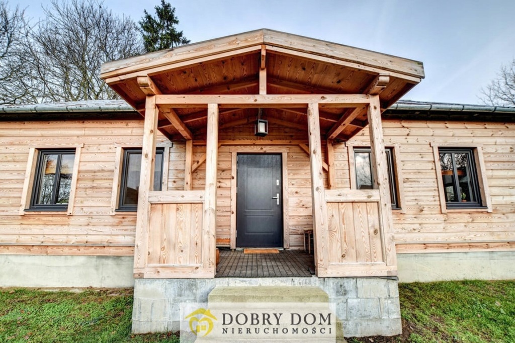 Dom, Pęzy, Sokoły (gm.), 100 m²