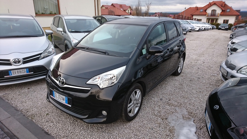 TOYOTA VERSO-S 1.4D STYLE NAVI+PANORAMA (TOY-CARS)