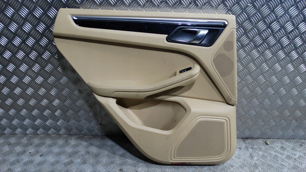 IDEALNY BOCZEK DRZWI TYLNY LEWY PORSCHE MACAN 1