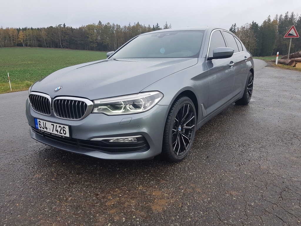 Купить BMW 5 (G30, F90) 530 d xDrive 265 л.с.: отзывы, фото, характеристики в интерне-магазине Aredi.ru