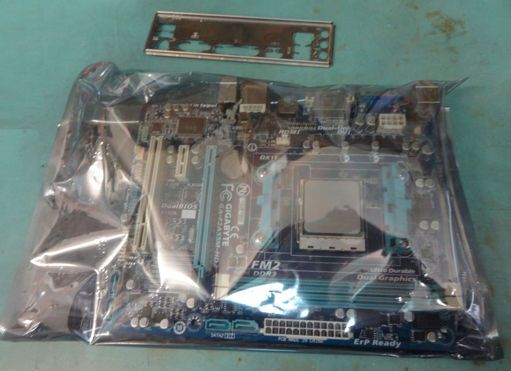 Płyta Główna GA-F2A55M-HD2 + CPU A4-5300