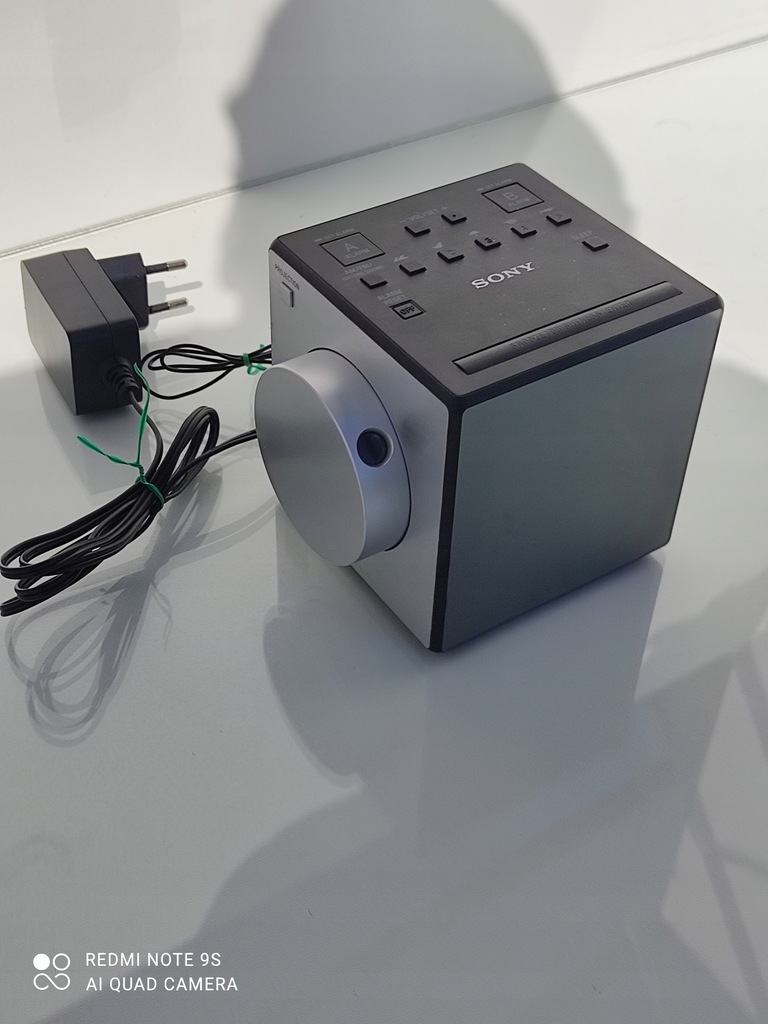Radiobudzik SONY ICFC1PJ FM AM USB PROJEKTOR 11989309246 oficjalne