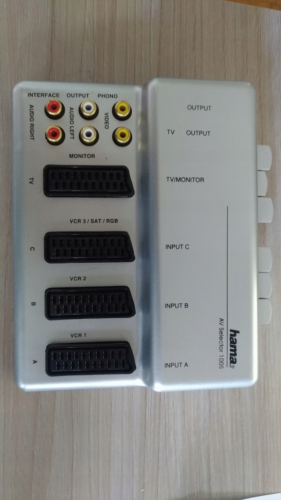 Hama AV-100S SCART switch
