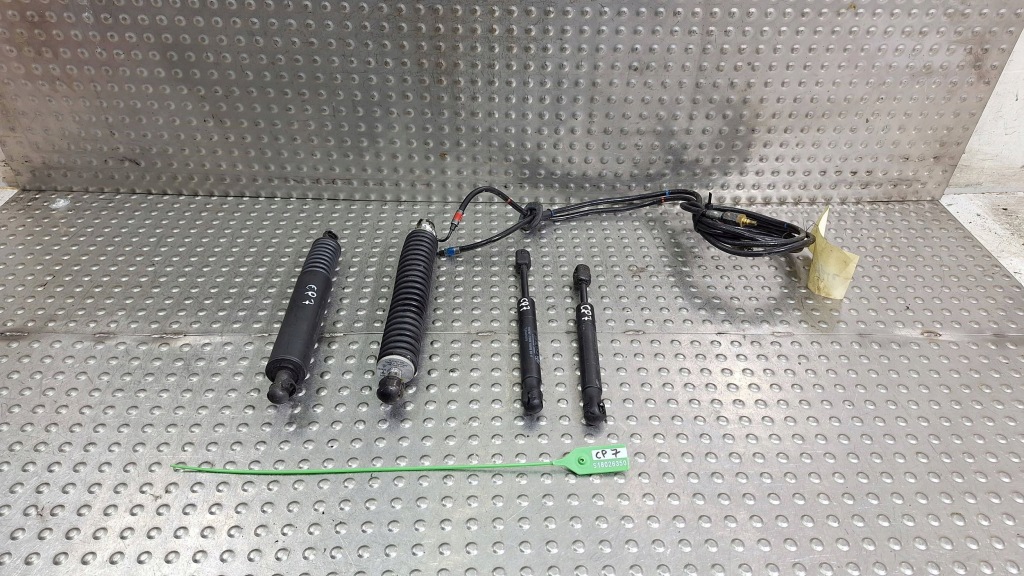 SIŁOWNIKI ELEKTRYCZNE KLAPY TYŁ KPL 7L5827550G 7L5827383 PORSCHE CAYENNE 7L