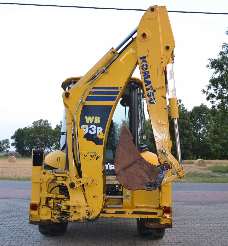 Купить ЭКСКАВАТОР-ПОГРУЗЧИК KOMATSU 2008 г., новая резина, 2200м.: отзывы, фото, характеристики в интерне-магазине Aredi.ru