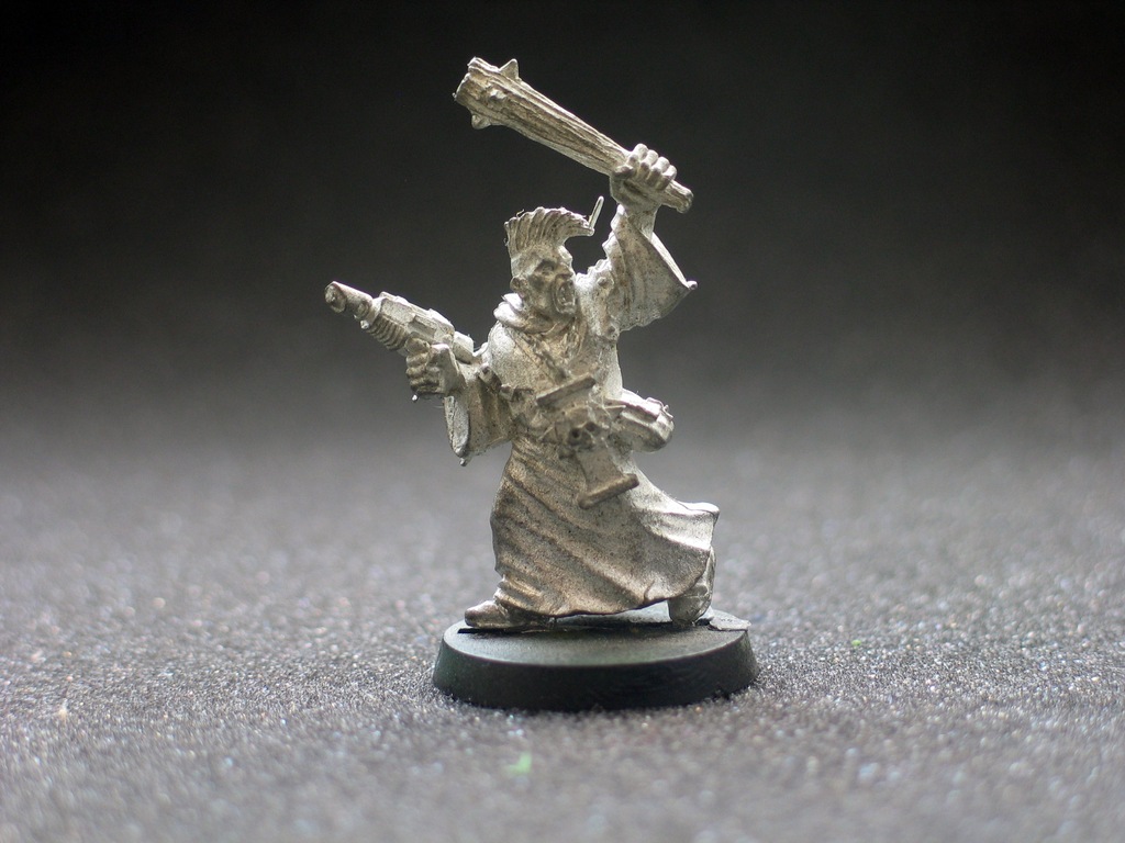 WH40K INQUISITOR RETINUE ACOLYTE PREACHER - METAL