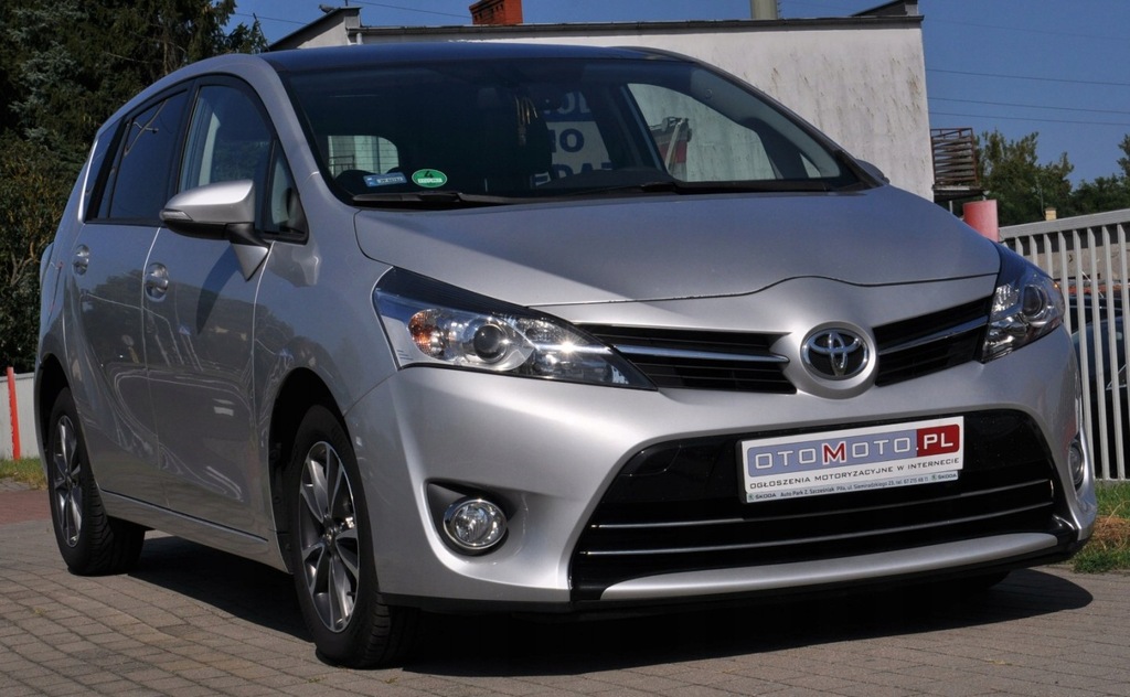 Toyota Corolla Verso TOYOTA VERSO 2.0 D4D 7oso...
