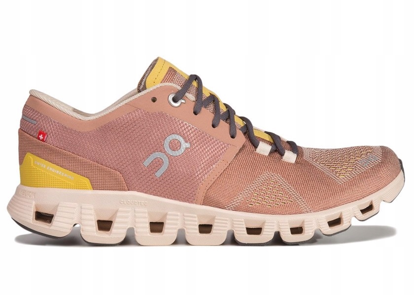 On Running Buty biegowe 4099239 38.5 Cloud X