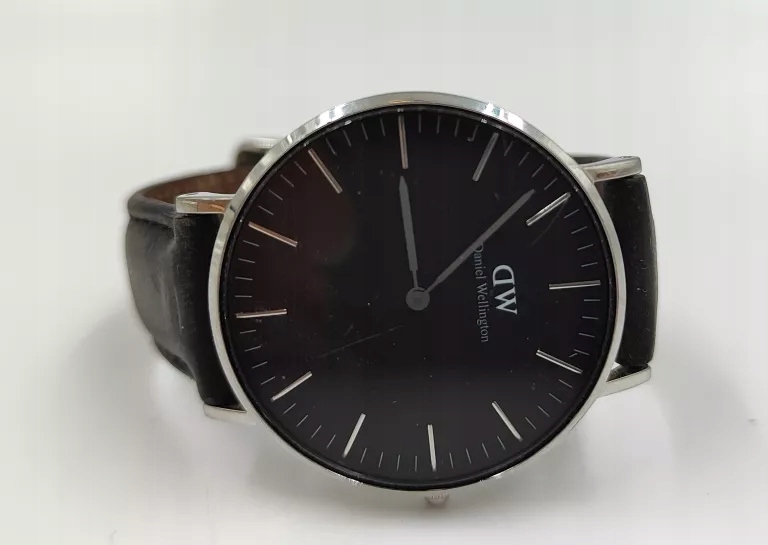 ZEGAREK MĘSKI DW00100133 DANIEL WELLINGTON