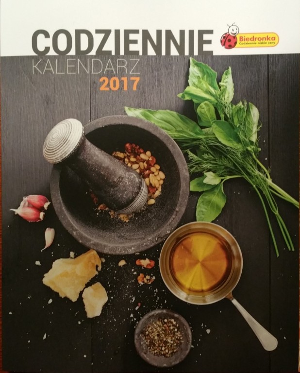 Kalendarz książkowy na 2017 z przepisami