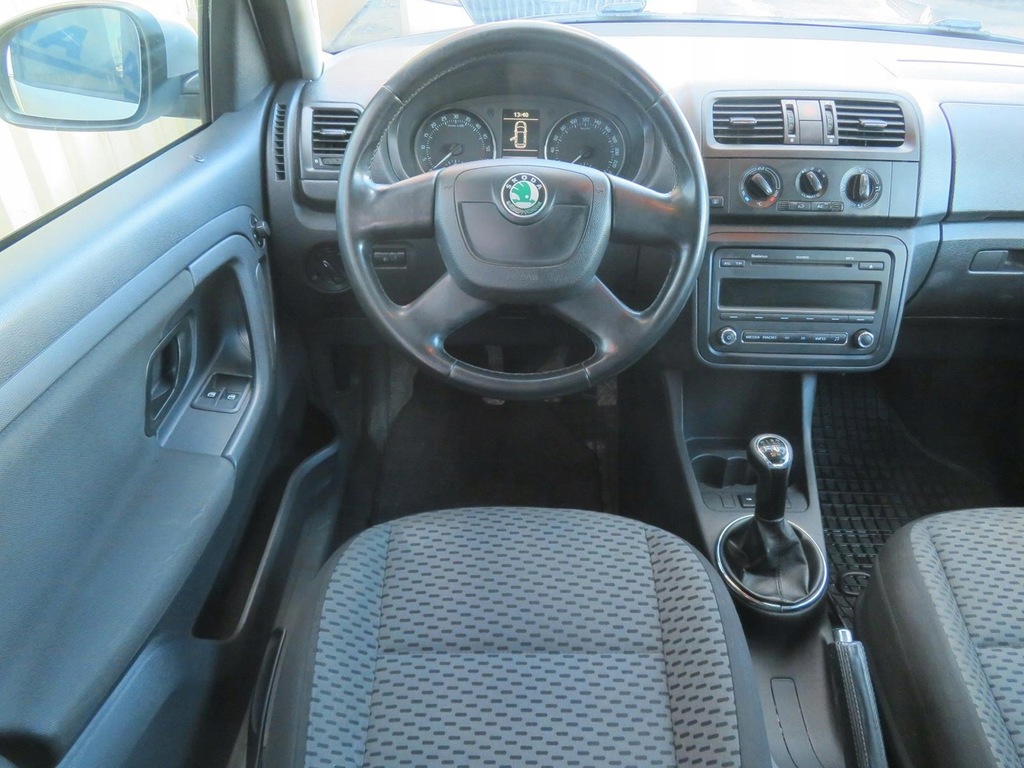 Купить Skoda Roomster 1.6 TDI, польский автосалон, авторизованный сервисный центр: отзывы, фото, характеристики в интерне-магазине Aredi.ru