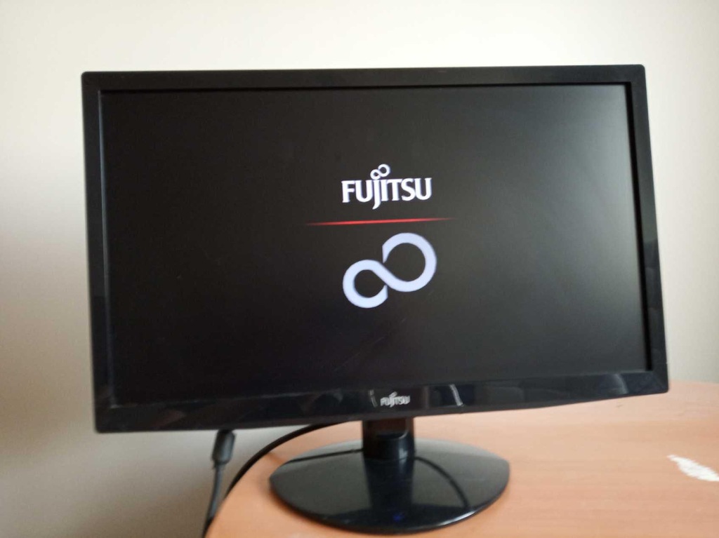 MONITOR FUJITSU L20T-3 LED 20 cal - 8171196713 - oficjalne archiwum Allegro