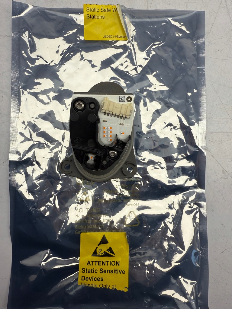 BMW F12 F13 MODUŁ KIERUNEK PO LIFCIE ADAPTIVE LED L P 1305715383 1305715384