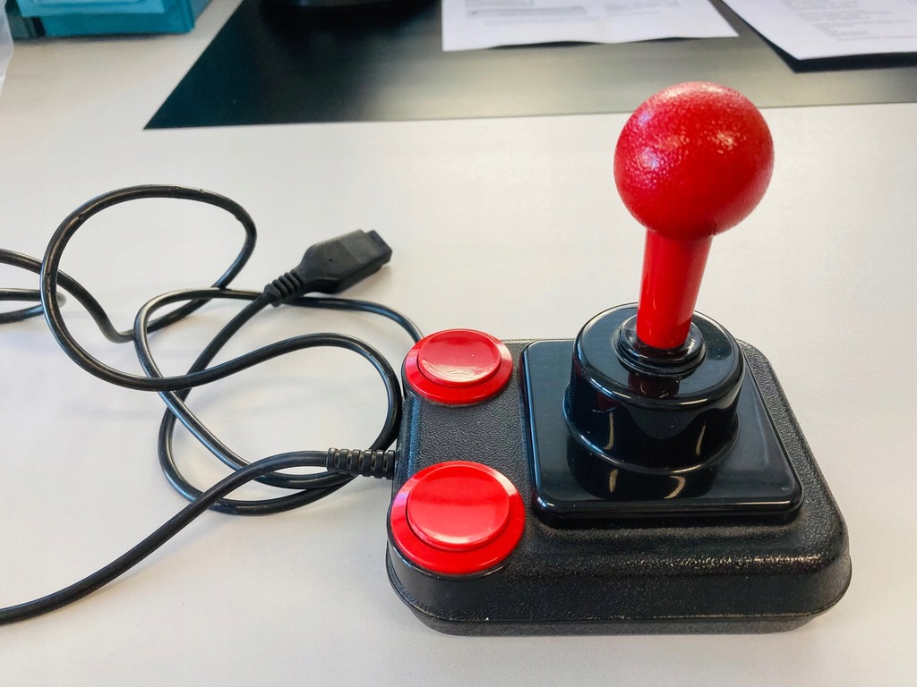 Joystick od Commodore - Competition Pro oryginał