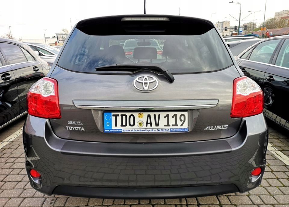 Купить Тойота Аурис 1.6: отзывы, фото, характеристики в интерне-магазине Aredi.ru