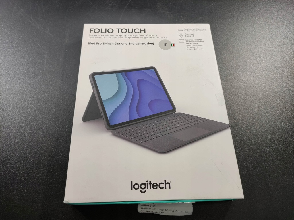 Купить Чехол-клавиатура Logitech Folio Touch для iPad Pro 11 дюймов: отзывы, фото, характеристики в интерне-магазине Aredi.ru