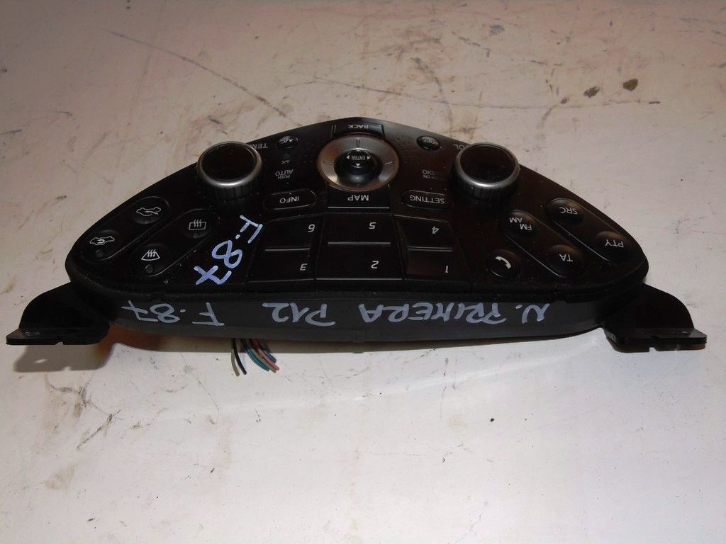 Nissan Primera P12 panel klimatyzacji 28395AV610