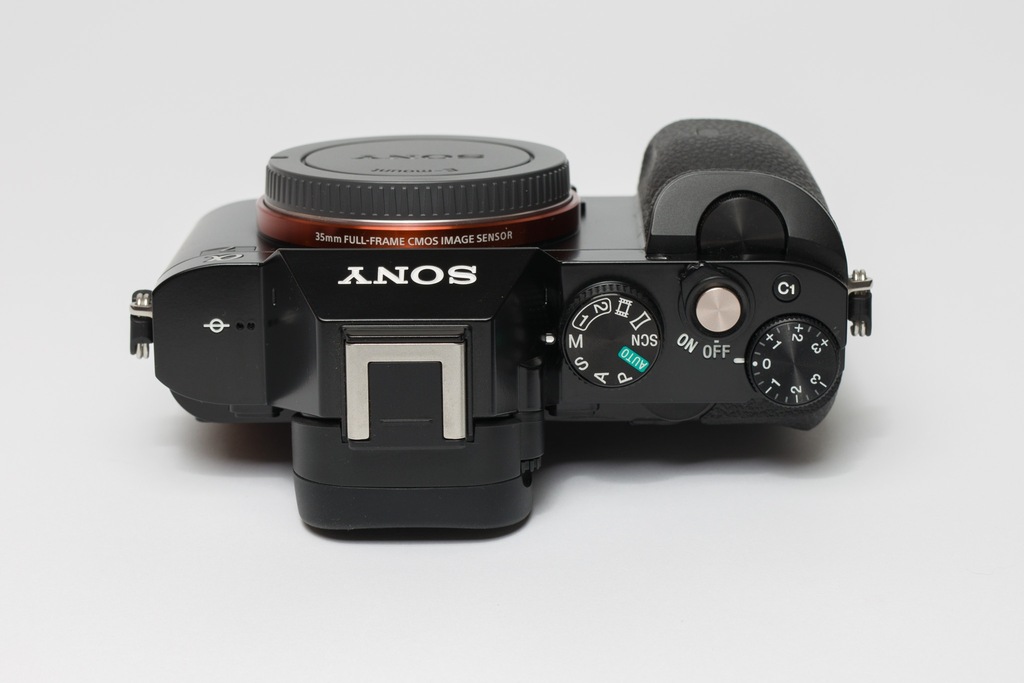 Sony Alpha A7 korpus + obiektyw czarny