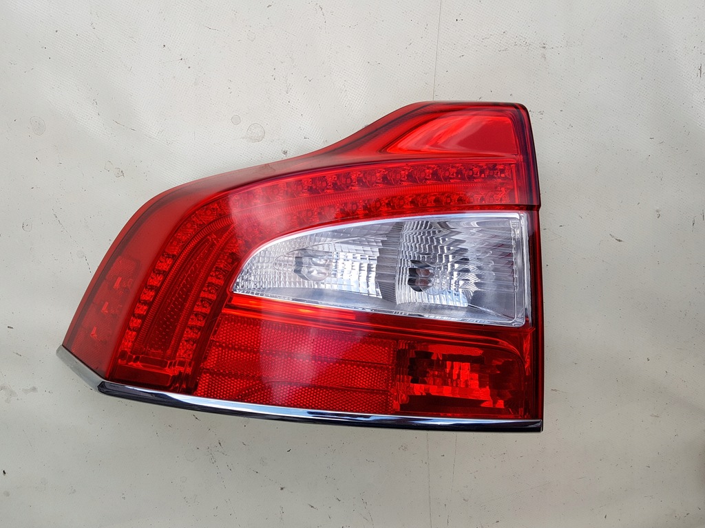 LAMPA TYLNA LEWA TYŁ VOLVO S80 1316r LED 31364291