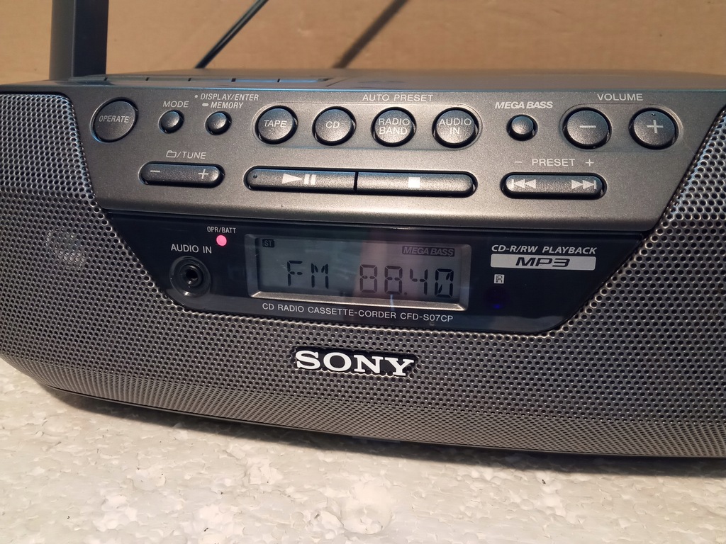 SONY CFD-S07CP z pilotem - 12236457896 - oficjalne archiwum