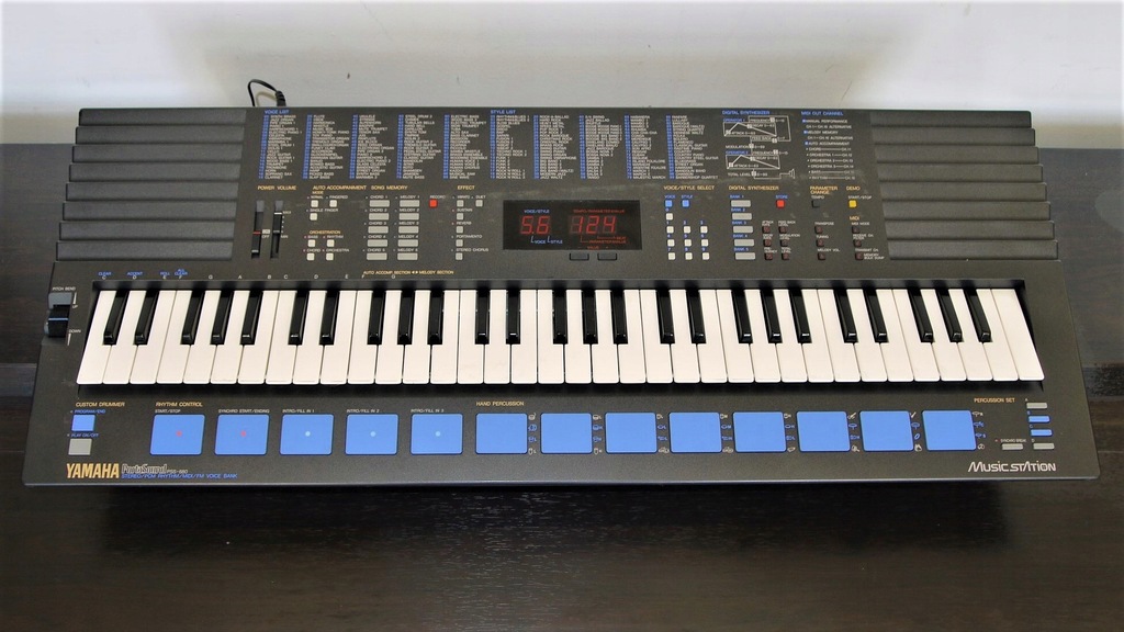 SHELLY　YAMAHA PortaSound PSS−680 Yamaha PortaSound PSS-680 Stereo PCM Rhythm MIDI FM Bank