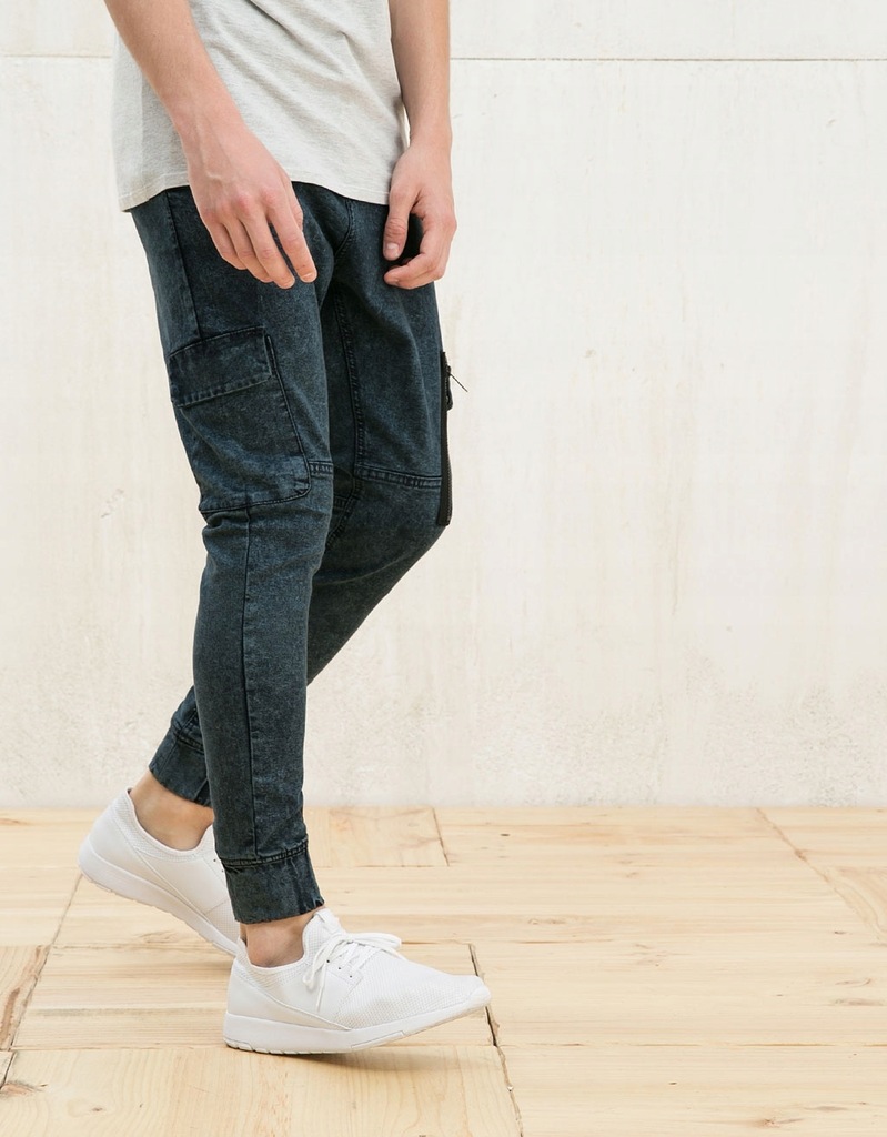 JEANSY TYPU JOGGER BERSHKA 34