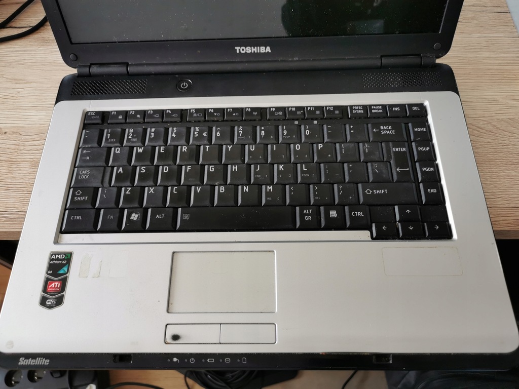Laptop Toshiba Satellite L300 15,4" AMD 0GB/0GB