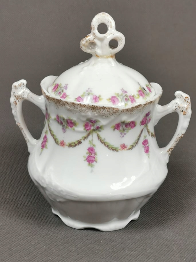 Stara Cukiernica porcelanowa - Baudour - XIX wiek