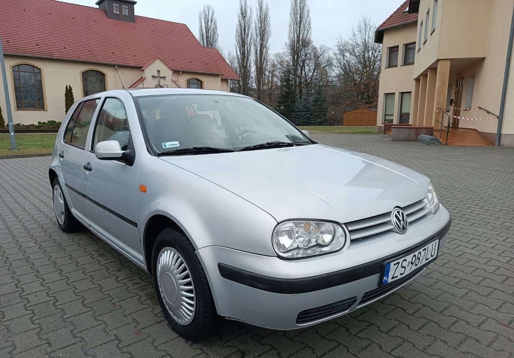 Volkswagen Golf Zarejestrowany w Polsce