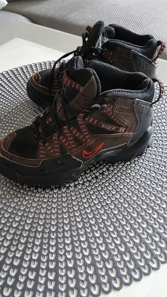 Buty Nike chłopiec rozmiar 28