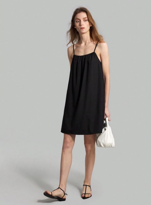 SHEIN SUKIENKA MINI NA RAMIĄCZKACH CZARNA PROSTA M 341