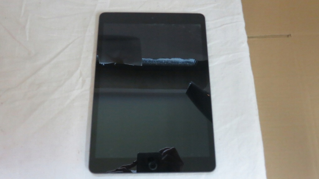Tablet Apple iPad 7 (7nd Gen) A2198 10,2" 3 GB / 32 GB Opis!